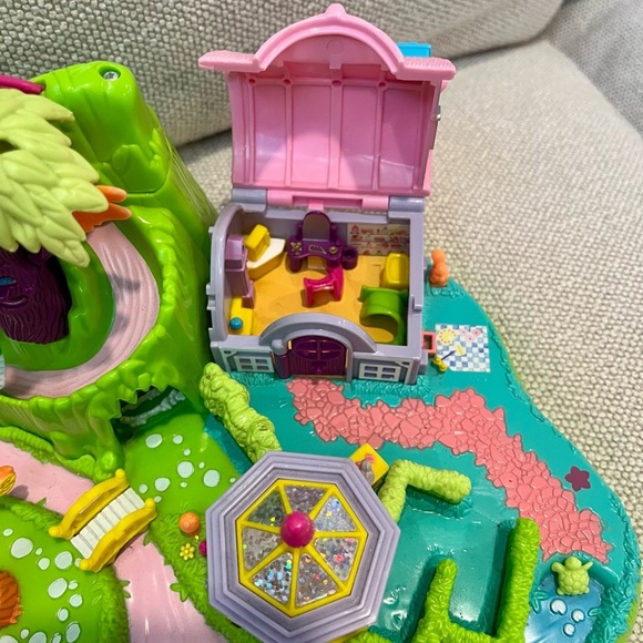 Vintage 1997 Polly Pocket Magical Movin' Fairyland Playset (no figurines) - Picture 2 of 6